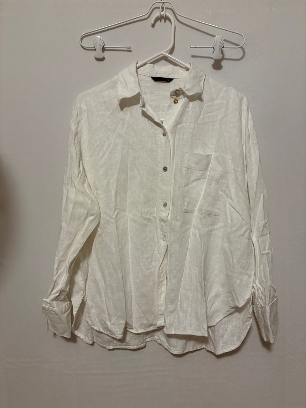 Zara White Lightweight Button-Up Blouse